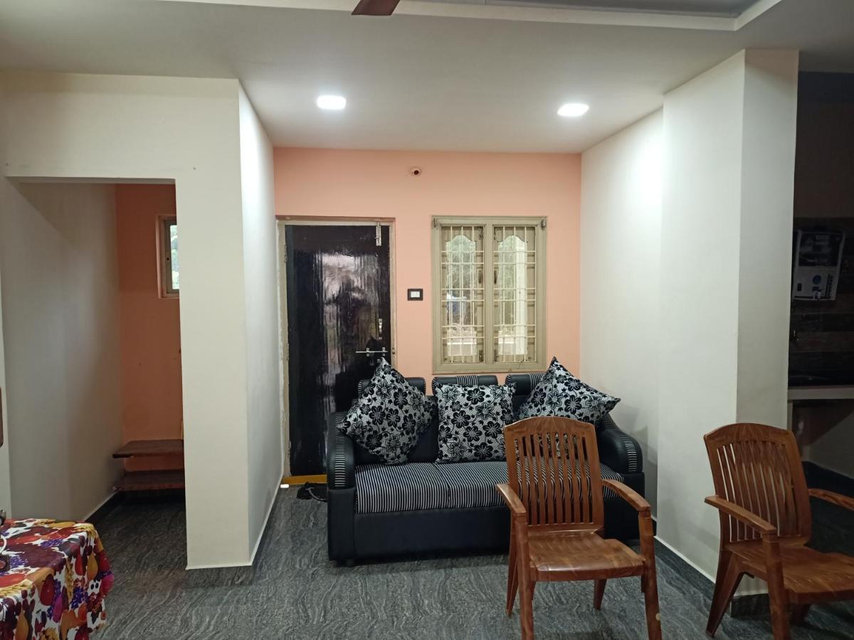 Sri Govinda Nilayam Home Stay 1 Visakhapatnam Exterior foto